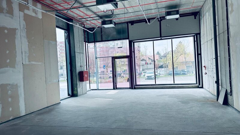 Spatiu comercial imobil nou Sebastian- Razoare.